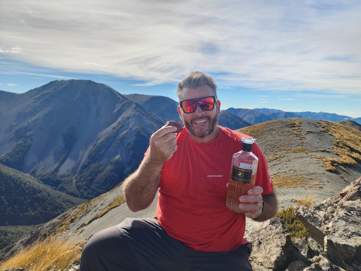 jennithekiwi's tweet photo. @MasterOfMalt That looks soooo good! In the meantime we're just over here sipping whisky out of chocolate bunnies ears...on a mountain 😆🥃🍫😋 https://t.co/chKLtjyOz8