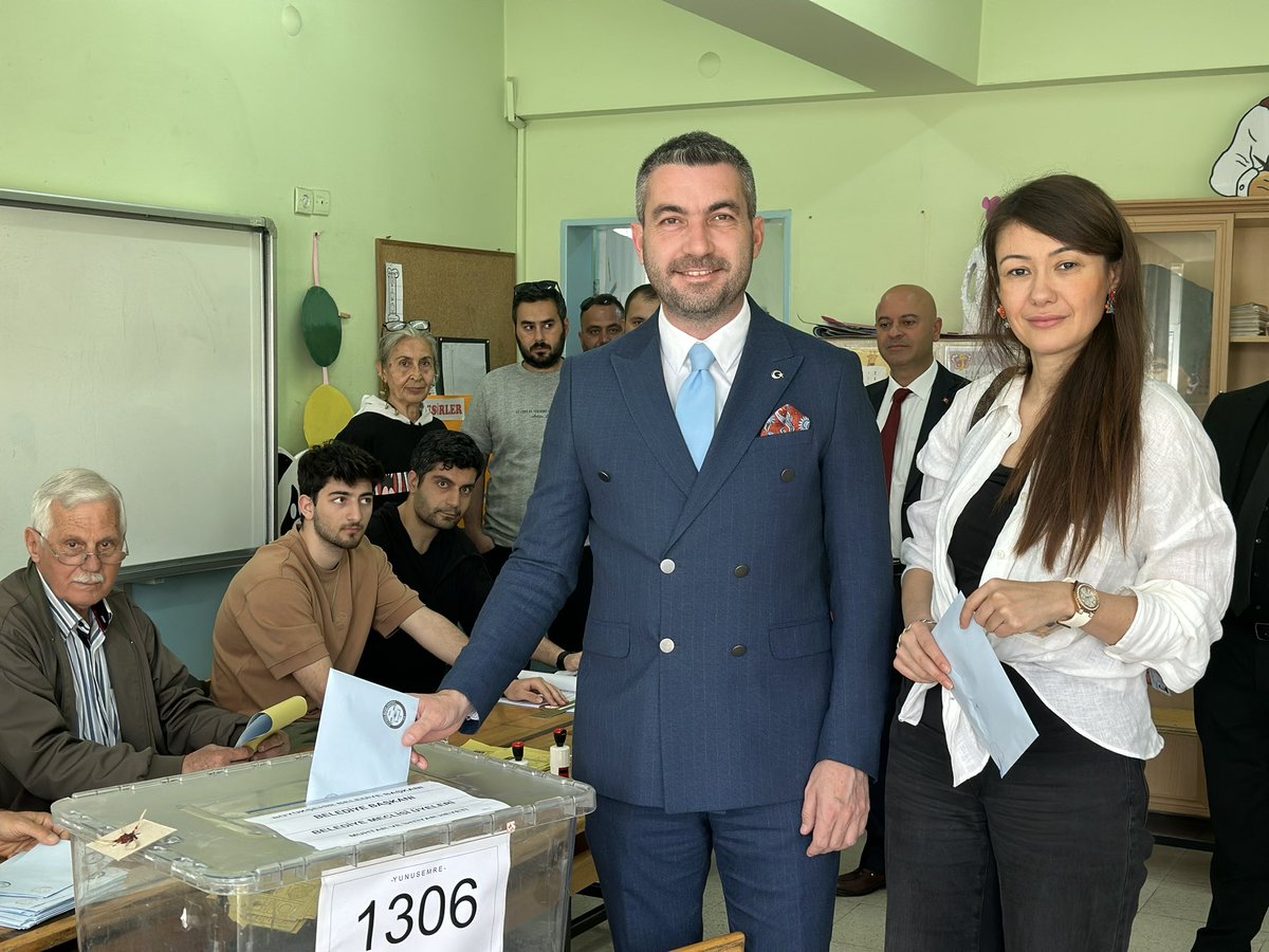 Bugün biz susuyoruz; hemşehrilerimiz konuşuyor.

Seçim sonuçlarının hayırlı olmasını dilerim.☺️🙏