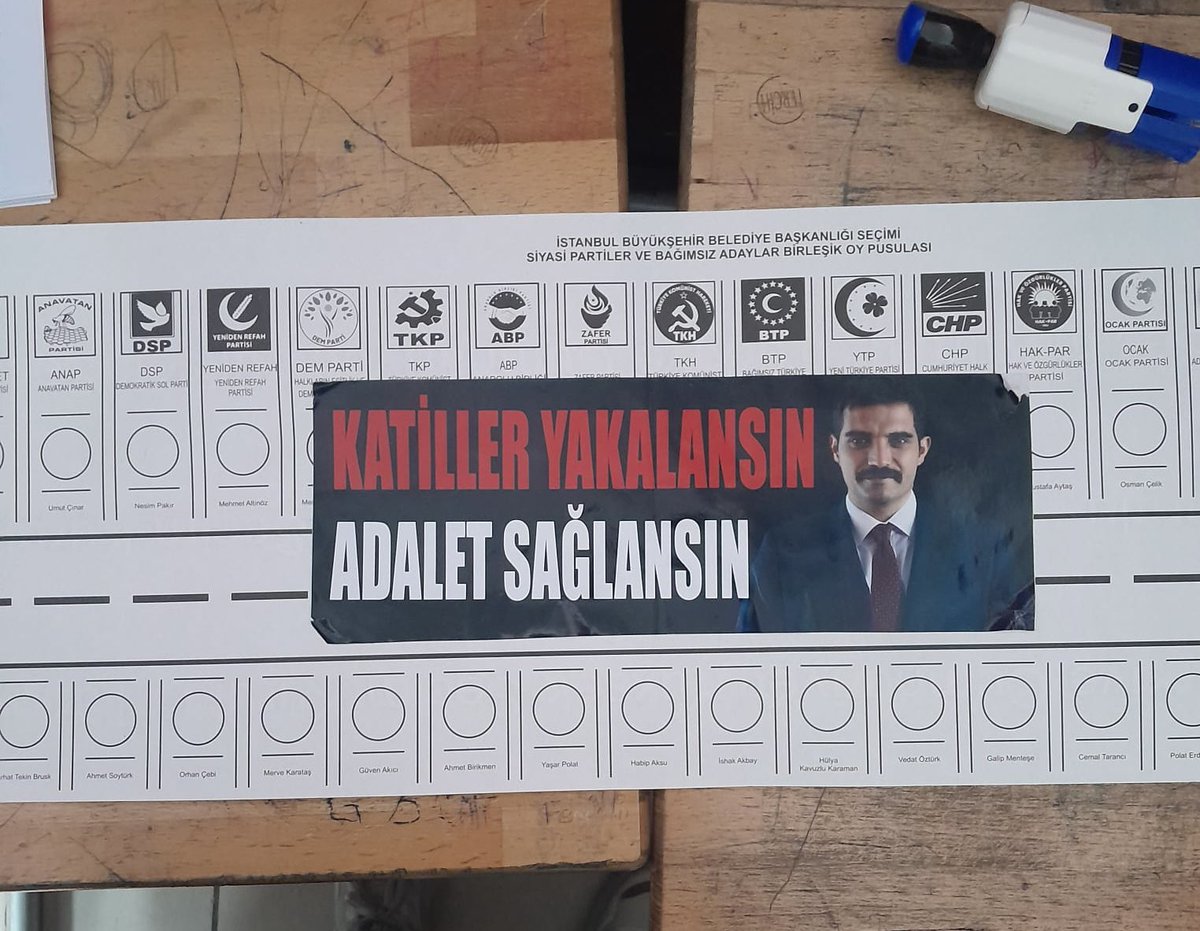 Bir vatandaşımız Katiller Yakalansın Adalet Sağlansın yazısıyla oy kullanmış var olsun. #SinanATESicinAdalet Ekrem imaro Candan Erçetin ülkücü Öndeyiz Şırnak Meral Devlet Bahçeli Urfa Düşmüş Selahattin Demirtaş