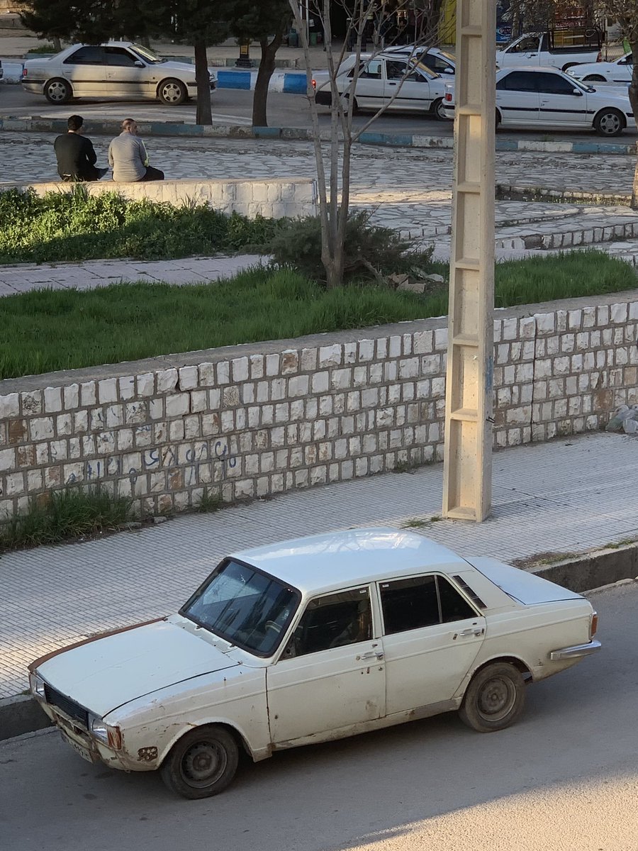 Developersets's tweet image. بازم‌
خونه، داداش کوچیکه، پیکان، و‌ هپلی