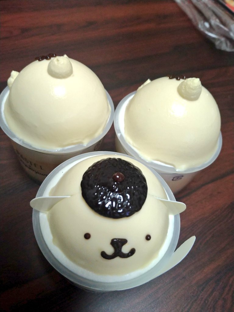 nao_us2's tweet photo. 昨日、初ジンギスカン食べに行ってきた。おいしかった💕 大きな椎茸歯たべごたえあった。パステルのポムプリンも食べた！おしり、かわいすぎた。 https://t.co/yxtVSPA8O9