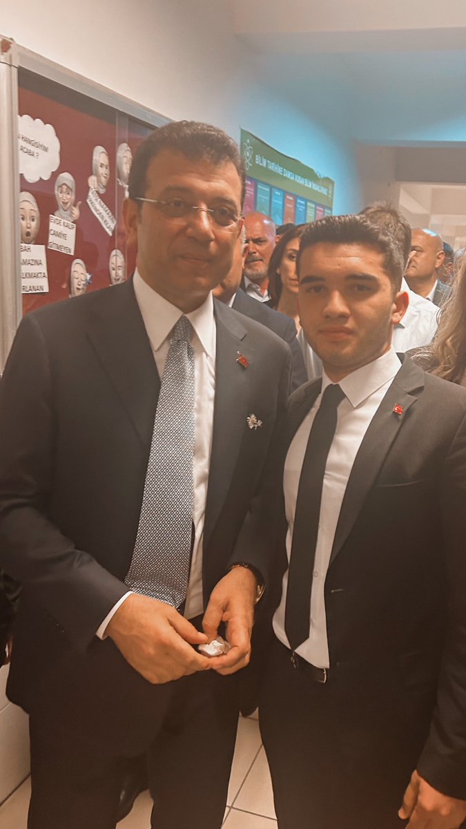 Kentimize, geleceğimize sahip çıkmak için haydi sandık başına! <a href="/ekrem_imamoglu/">Ekrem İmamoğlu</a>