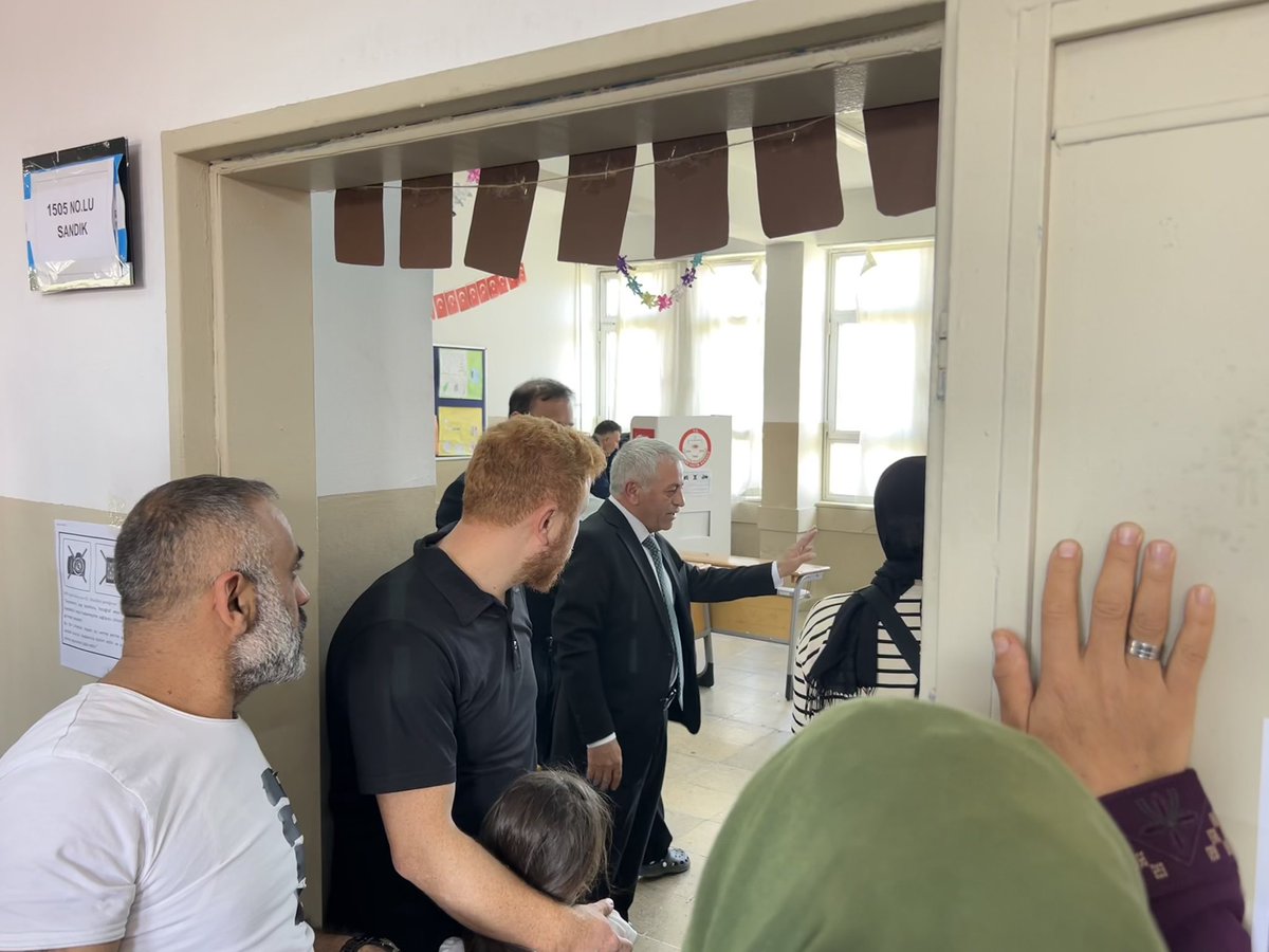 Turgay Akpınar (@akpinarturgay) on Twitter photo Yenidoğan Ortaokulu'nu ziyaret edip, Sandık başkanlarımıza çalışmalarında kolaylıklar diledik.
Bugün Sandıktan zaferle çıkacağız inşÂllah.🇹🇷
#Yenidenİstanbul #YenidenSancaktepe
<a href="/murat_kurum/">Murat KURUM</a> <a href="/osmannnurika/">Osman Nuri Kabaktepe</a>
📍Yenidoğan Ortaokulu Yenidoğan Ortaokulu'nu ziyaret edip, Sandık başkanlarımıza çalışmalarında kolaylıklar diledik.
Bugün Sandıktan zaferle çıkacağız inşÂllah.🇹🇷
#Yenidenİstanbul #YenidenSancaktepe
<a href="/murat_kurum/">Murat KURUM</a> <a href="/osmannnurika/">Osman Nuri Kabaktepe</a>
📍Yenidoğan Ortaokulu