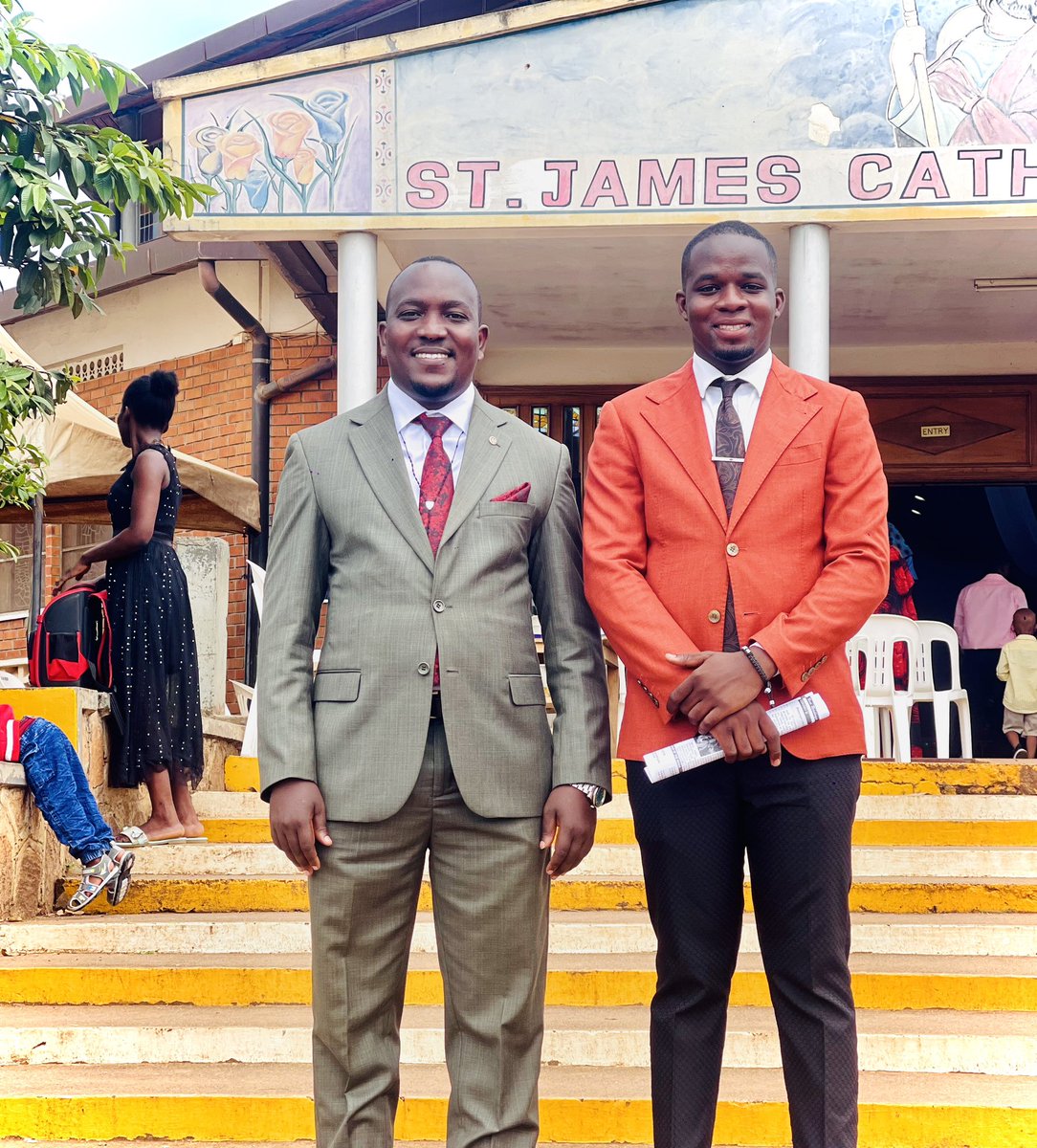 Earlier today,I joined the community of Mutungo Bbina Catholic Parish in the Easter celebrations that commemorate the selflessness of Jesus Christ who sacrificed himself for the sake of mankind.In attendance were Speaker Nakawa @Godie_luyos , Ssabakristu Bukenya..