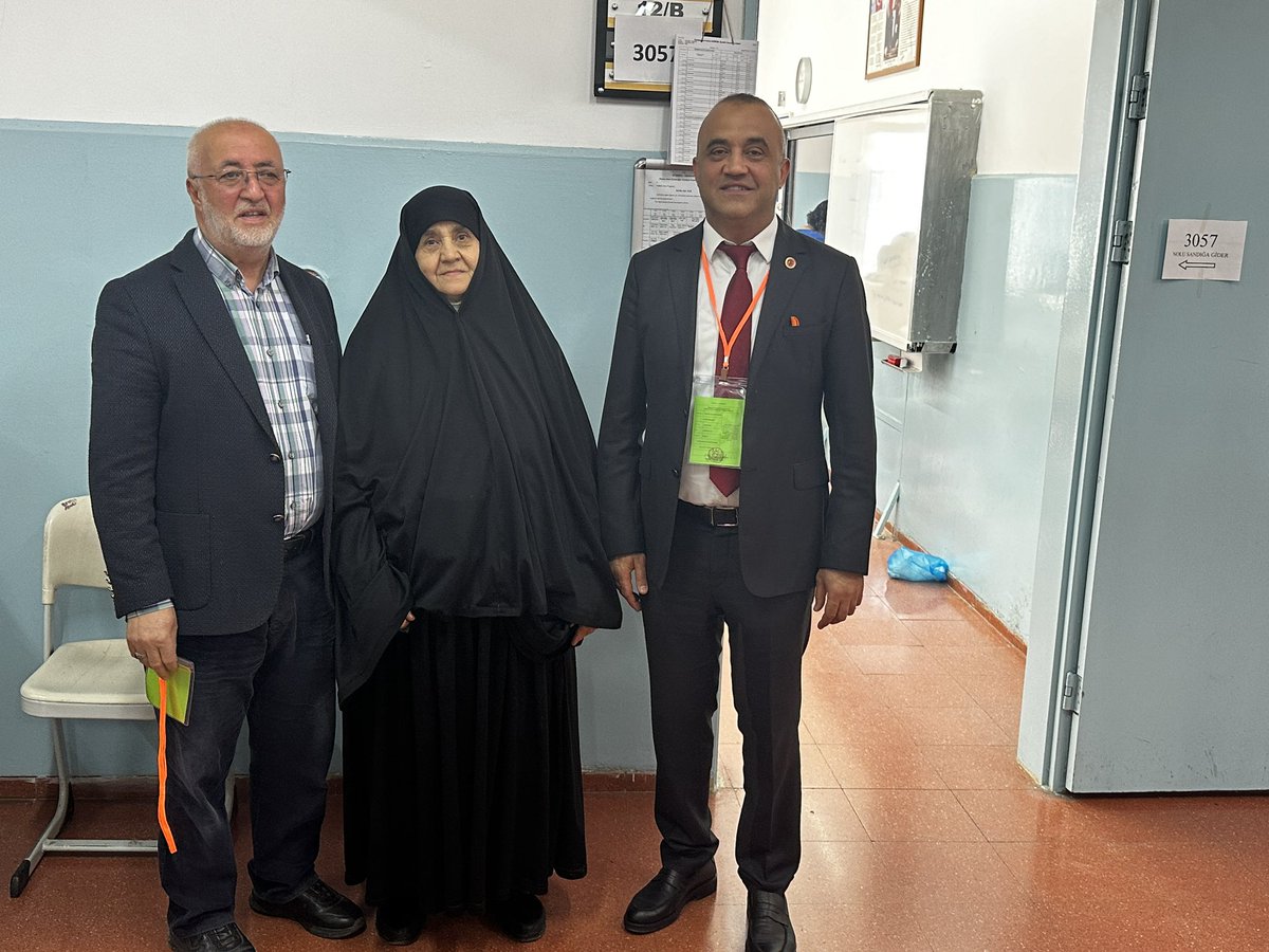 Annem ve Babam 🥰

Sevdiklerinize sevginizi göstermek için geç kalmayın.