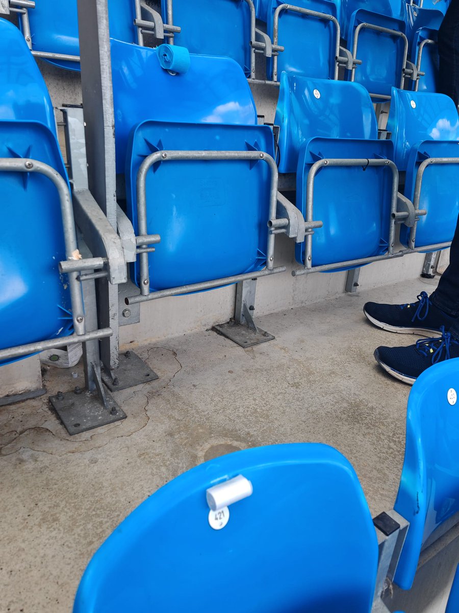 We’re in early setting up a mini display in south tier 3. In 316 317 318 front rows you’ll see stuff on your seats. Tier 3 can be absolutely key today to transforming the noise levels. Be persistent even if it’s 0-0 or we concede first 👍