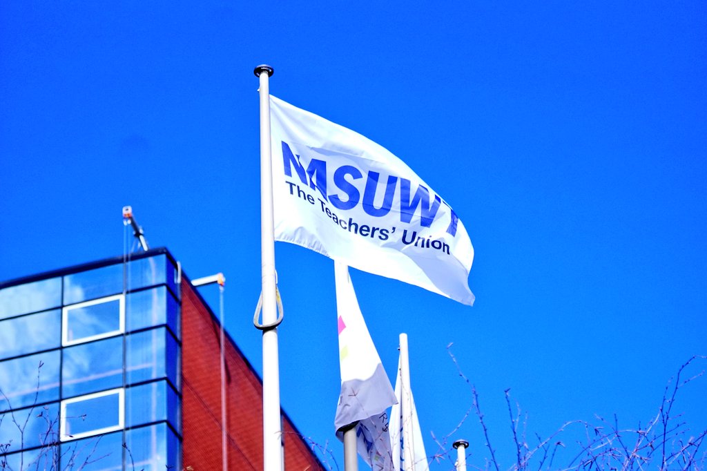 Business continues productively this morning with brave, powerful, and emotional speeches from delegates, including those from Scotland, on Suicide Prevention, Miscarriage Leave (before 24wks) and Workplace-Related Bullying amongst others. #nasuwt24