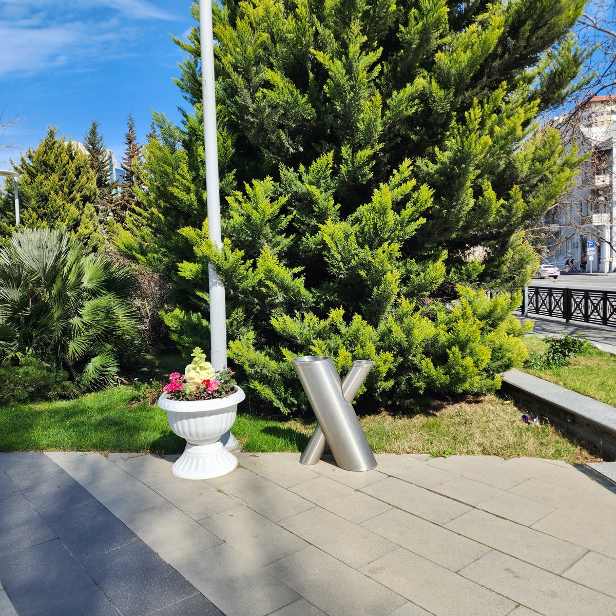 stomatoloq's tweet photo. Baku edition. https://t.co/6notrx6geL
