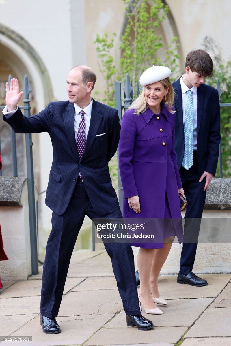 Prince Edward, Duke of Edinburgh, Sophie, Duchess of Edinburgh and James, Earl of Wessex depart from the Easter Mattins Service at Windsor Castle.

📸 by Chris Jackson/Getty Images

#TheEdinburghs #RoyalFamily✨💜