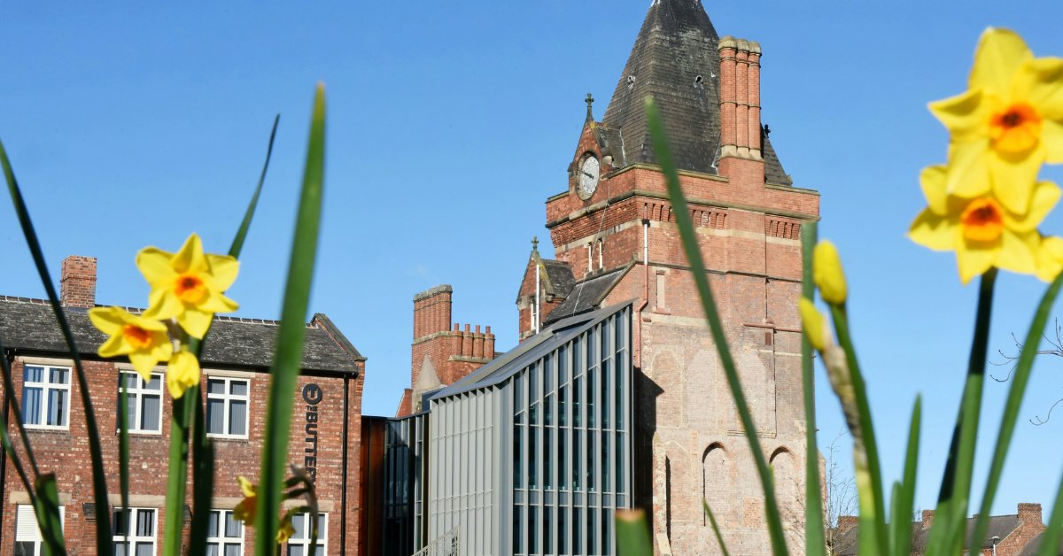 Wishing a very happy Easter to everyone celebrating today 🐰💛💐

Have a lovely day whatever you're up to!