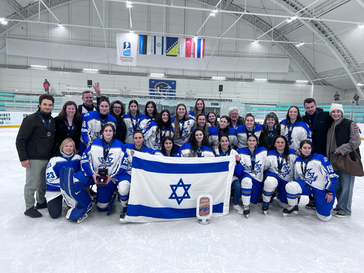 Israel’s women’s hockey team won bronze in their Division-IIIb tournament last week. Lior Leshem, who scored 5 goals in 4 games, won defender of the tournament. twitter.com/messages/media…