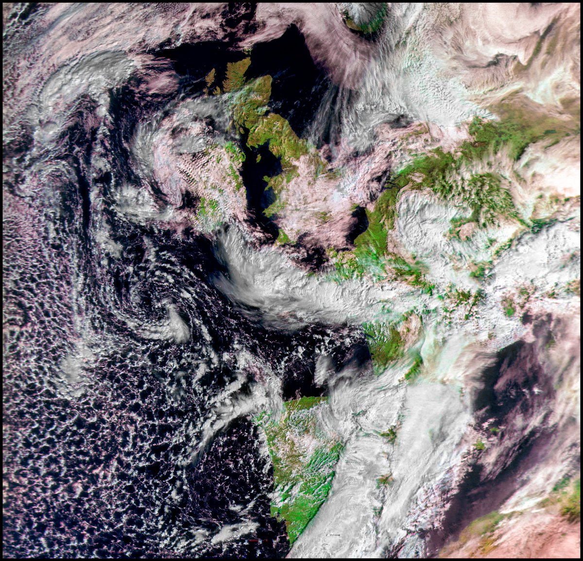 #MeteorM23 74º W @Nooelec #qfh @SDRPlay #rsp1a @aang254 #satdump, Pase de media mañana, probablemente en las proximas horas rayos de sol por #Cantabria. Buen domingo para todos!