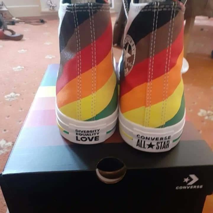 littlemissbumpr's tweet image. Some days are all about my favourite pair of shoes. 

#Converse #hitops