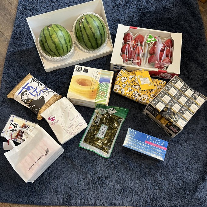 前回の撮影会✨️ バレンタイン＆ホワイトデーで オリジナル サクマドロップスをプレゼントさせて頂きました✨️♡  みんな喜んでくれてありがとう💕 https://t.co/PxqDye7hDv