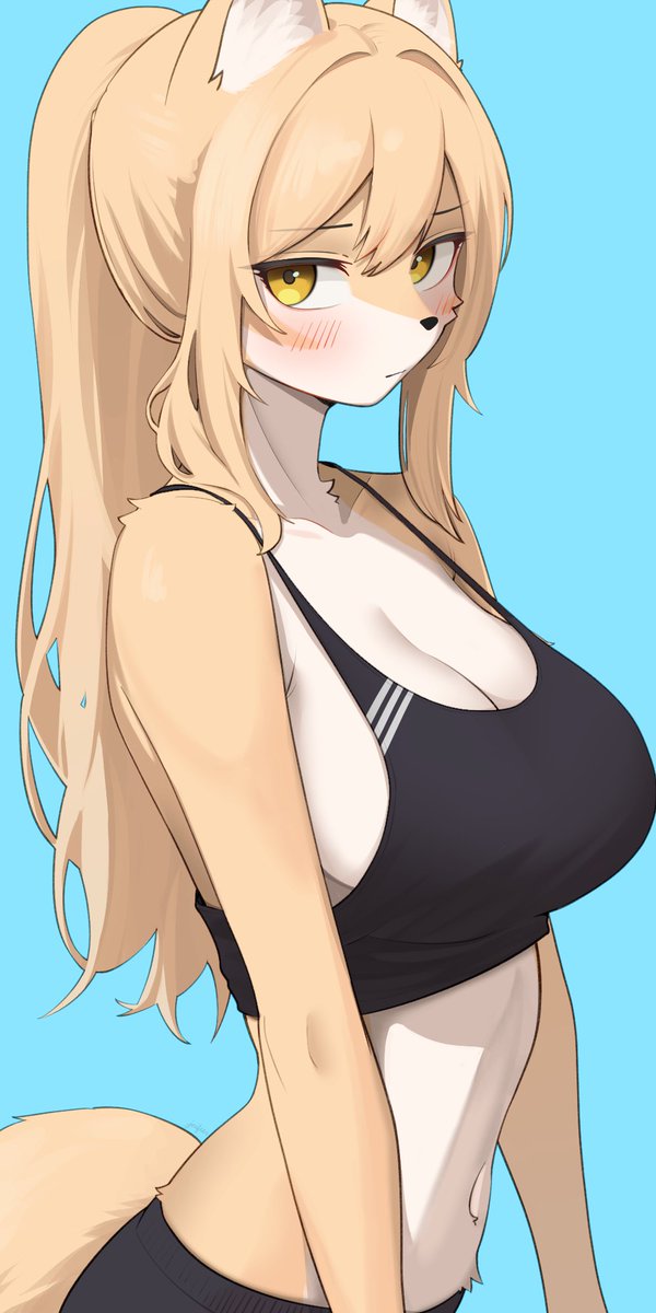 >:3