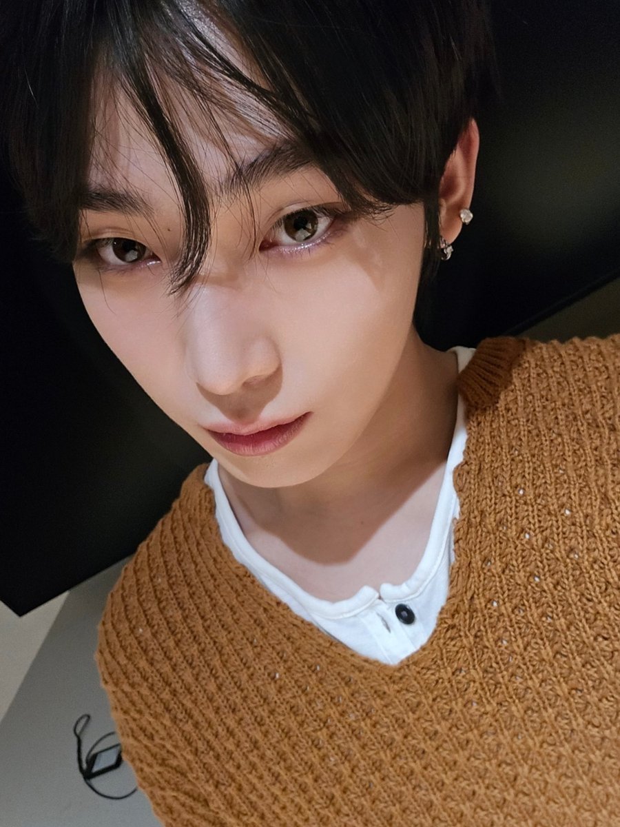 wonrove's tweet image. #김수누