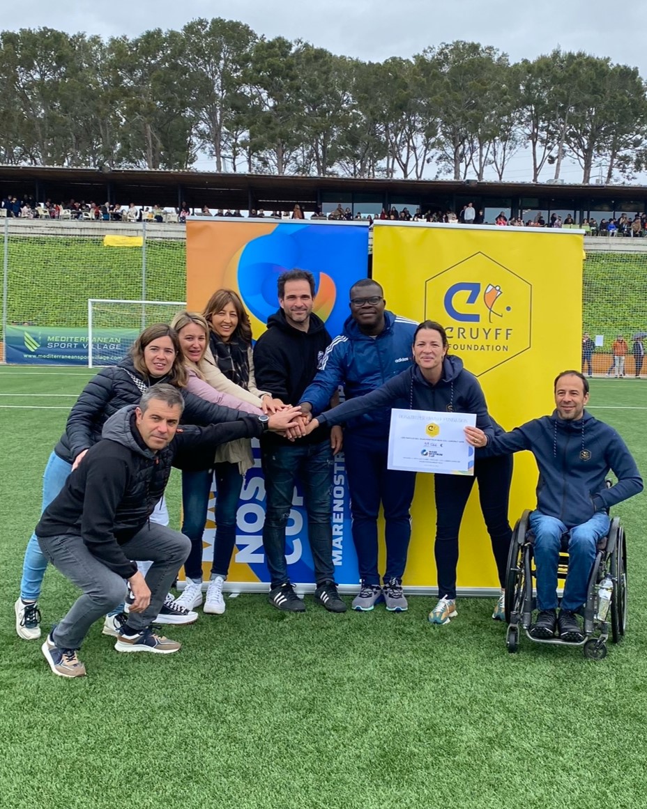 3⃣9⃣5️⃣6️⃣6️⃣ gracias a todas las familias y a todo el equipazo de @MareNostrumCup! 💥 39.566€ recaudados para que niñas y niños con necesidades mejoren su calidad de vida a través de nuestros proyectos deportivos y sociales! 🙏🏼 #MNC2024 #MNCEaster2024 #CruyffLegacy