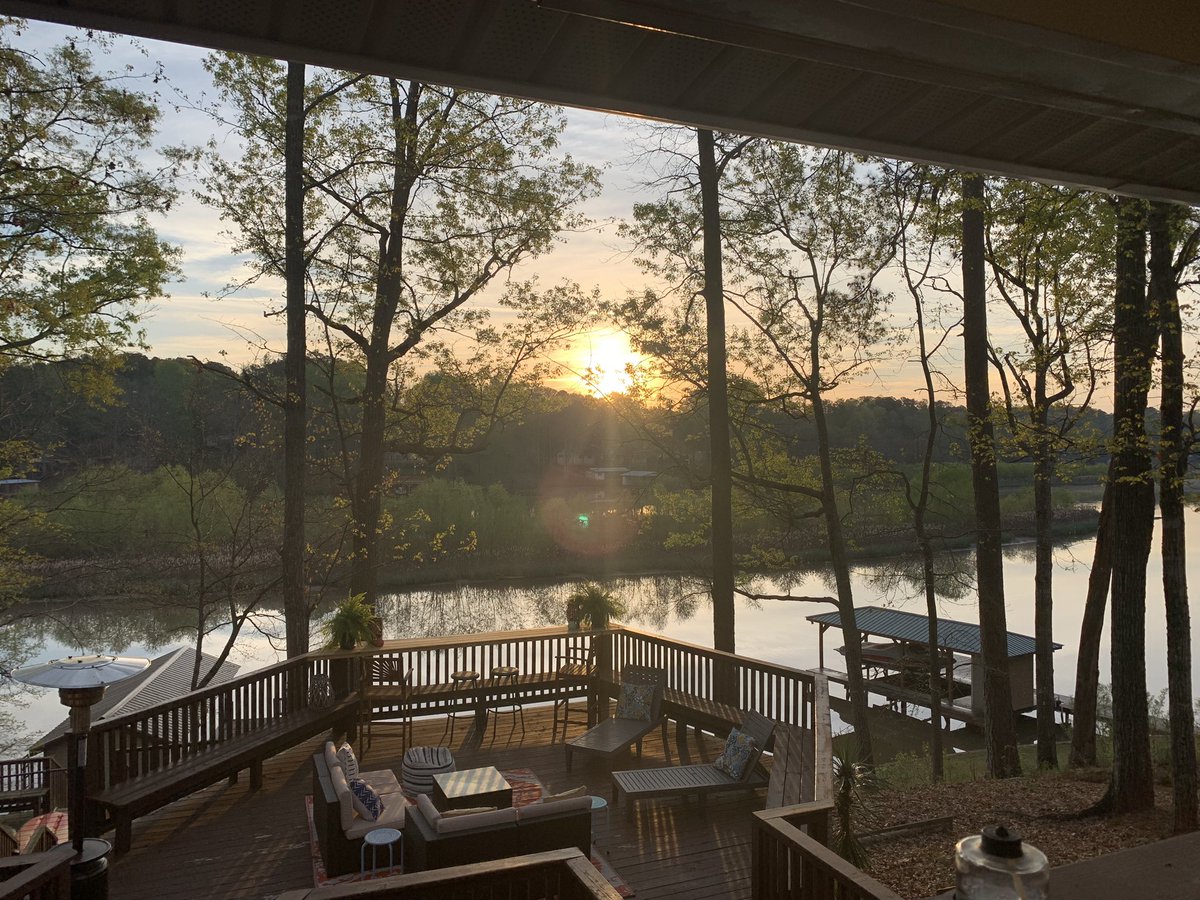 Sean Saturnio tweet media