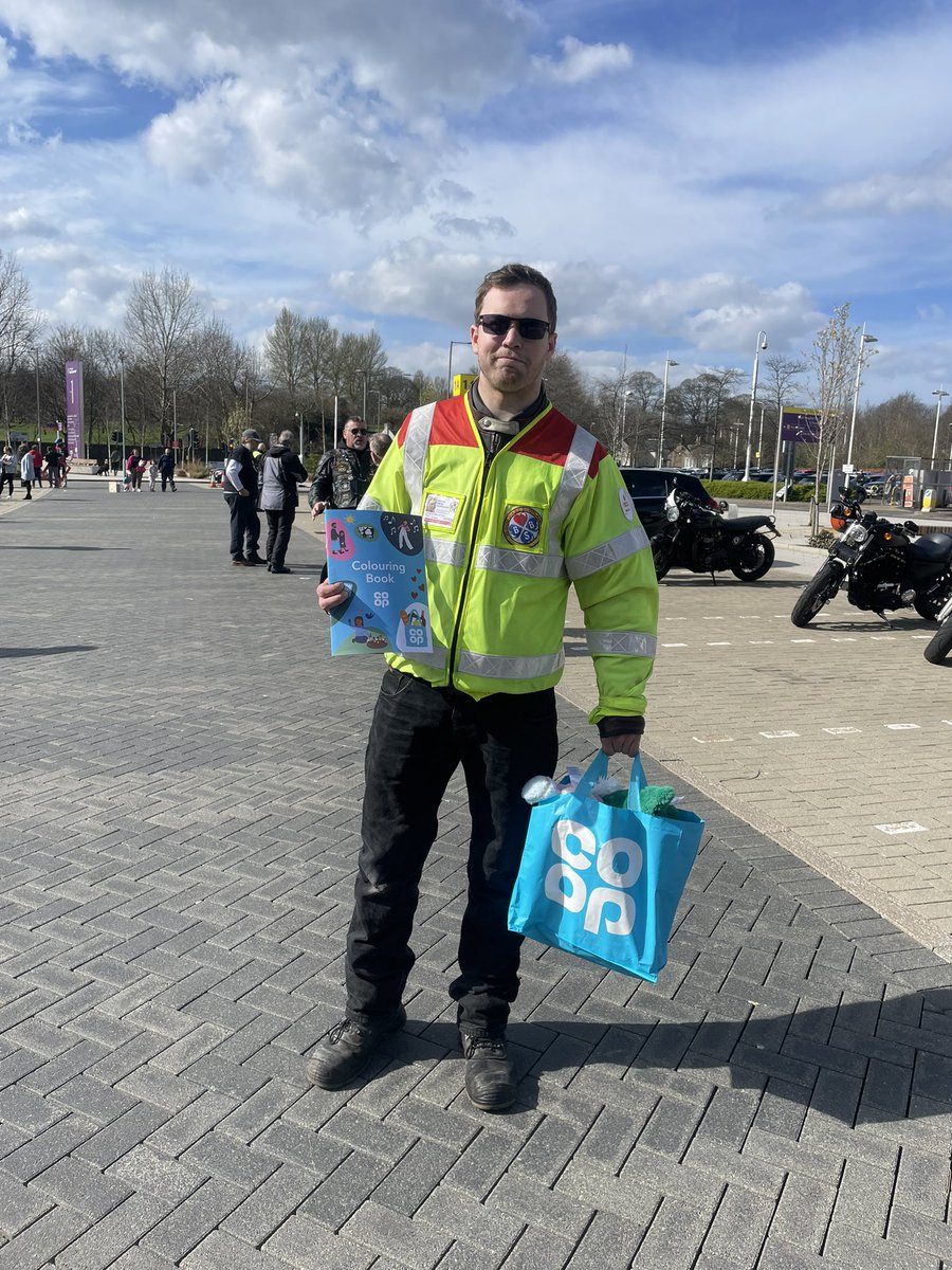 Fantastic turnout at <a href="/NHS_Lothian/">NHS Lothian</a> <a href="/echcharity/">Edinburgh Children's Hospital Charity</a> Sick Kids for the Easter charity bike ride bringing treats to the patients. Including <a href="/coopuk/">Co-op</a> goodies thanks to our store manager and <a href="/BloodBikesSc/">Blood Bikes Scotland</a> volunteer <a href="/KcTSpark/">Kieran Taafe</a> 🩵