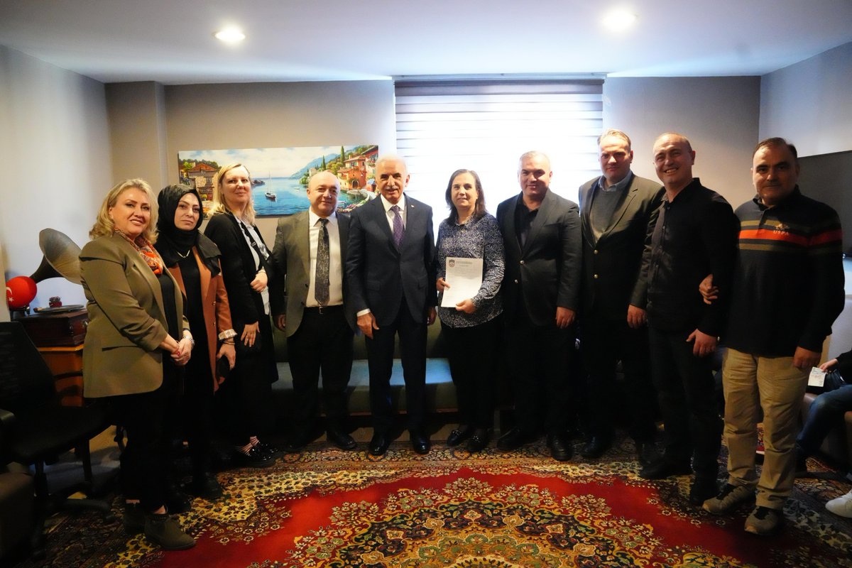 Ümraniye Sancak Bosna Derneği (@umrsancakbosna) on Twitter photo Ümraniye Belediye Başkanımız Sayın <a href="/ismetyildirimtr/">İsmet Yıldırım</a> derneğimize ziyarette bulundu. Yeni dönemde Derneğimizle birlikte yapabileceğimiz projeleri ve talepleri kabul etti, üyelerimizle tek tek ilgilendi Kendisine çok teşekkür ediyor başarılarının devamını diliyoruz. Ümraniye Belediye Başkanımız Sayın <a href="/ismetyildirimtr/">İsmet Yıldırım</a> derneğimize ziyarette bulundu. Yeni dönemde Derneğimizle birlikte yapabileceğimiz projeleri ve talepleri kabul etti, üyelerimizle tek tek ilgilendi Kendisine çok teşekkür ediyor başarılarının devamını diliyoruz.
