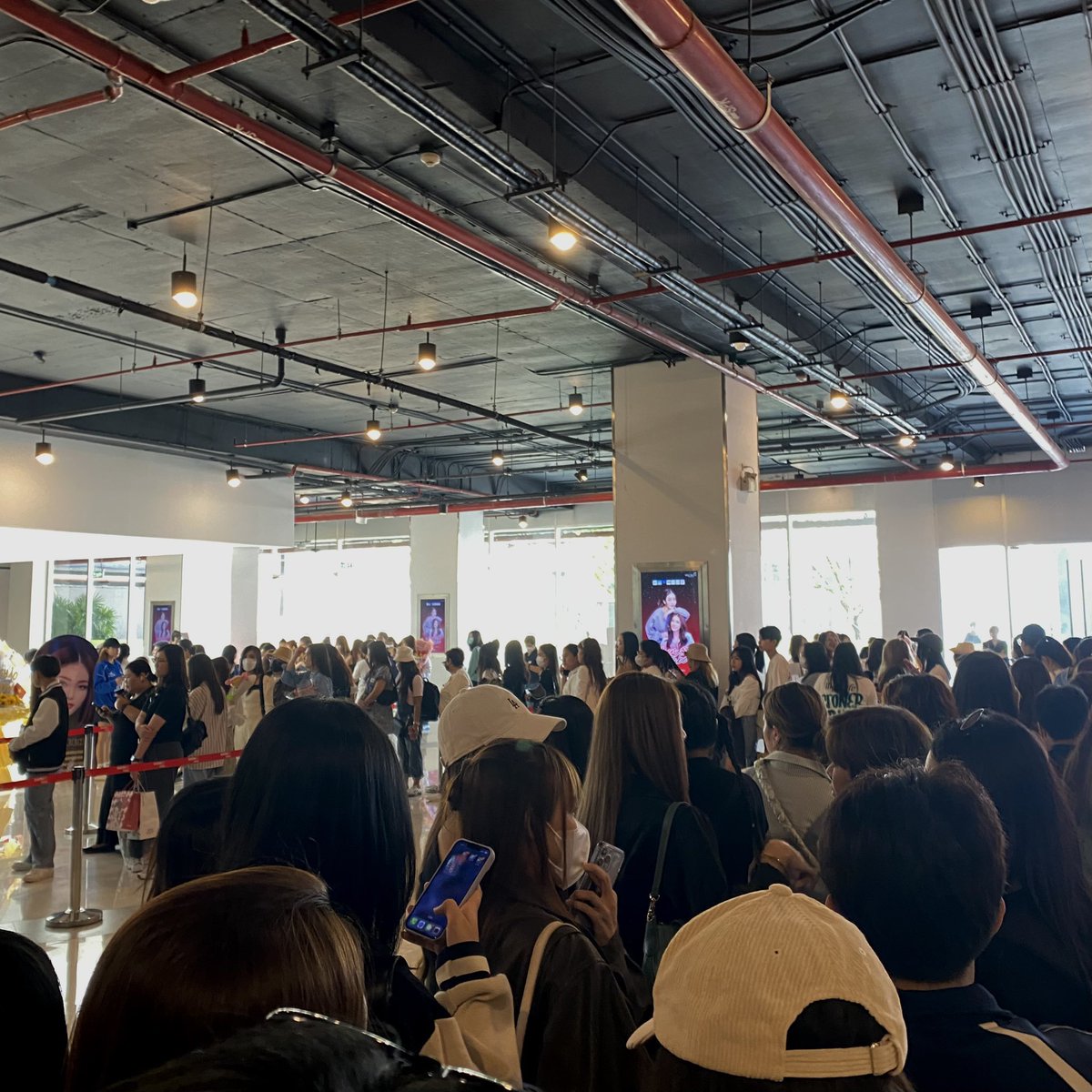 aichxy's tweet photo. ความรักหน้าตาประมาณไหน แบบนี้หรือป่าว

MB X FANMEETING
#FirstmeetMEENBABE https://t.co/EmBukzW7If