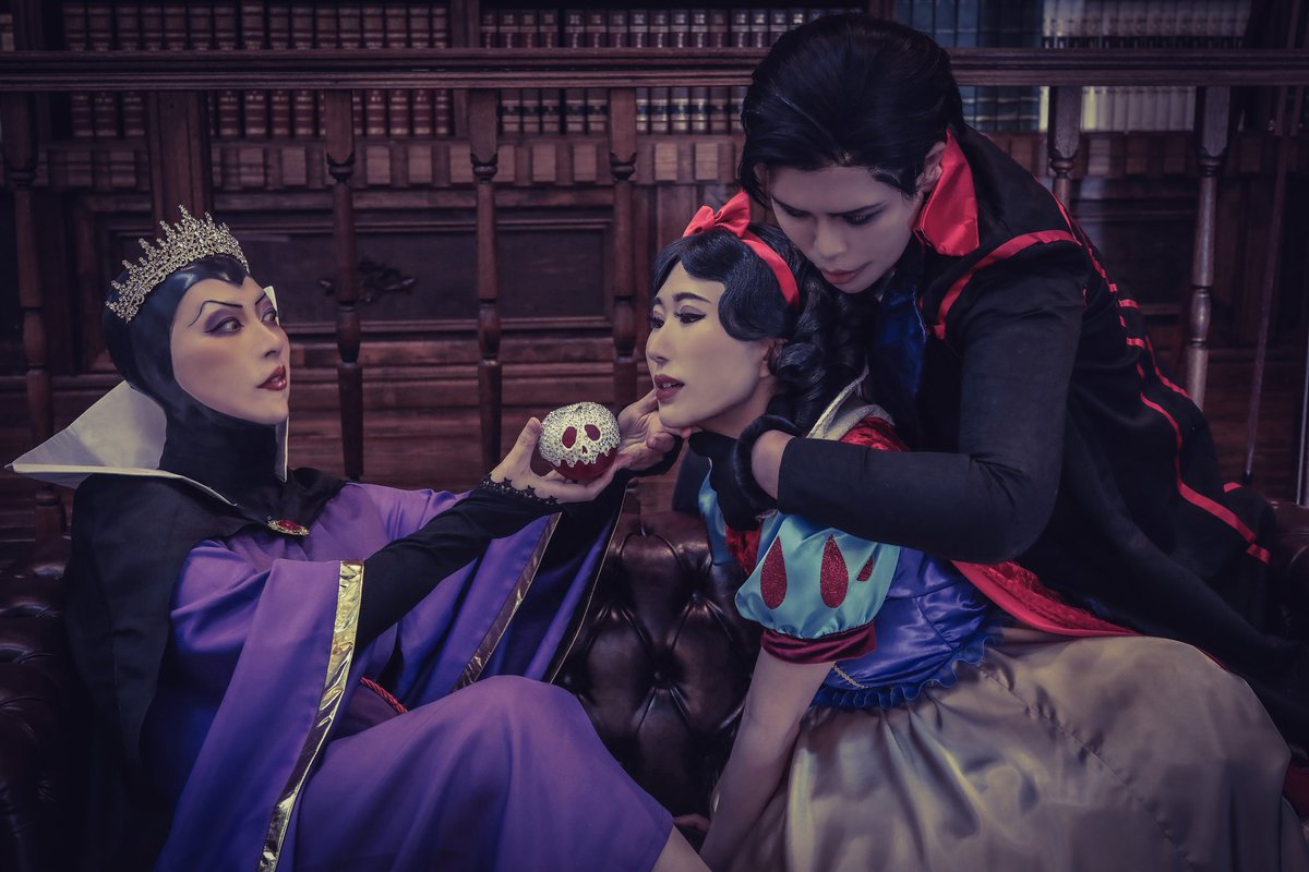 【Cosplay/撮影】 CROSSOVER
Disney 100th Anniversary撮影会

1937year❄SNOW WHITE
The long animation that Disney is the first
×
🍎Recruiter
the minions of the DisneyVillains
×
Disney🪞Twisted-Wonderland
「Welcome to the Villains' world」

Studio:@studio_Espero
camera:@homuramogura