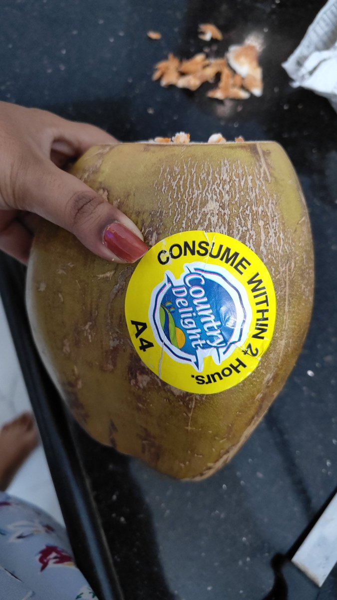 SimranPardeshi2's tweet image. Country Delight is making my experience worst with them.. 
The delivery received today was not accurate.. customer care just says.. send photos on WhatsApp where the chatbot replies.. 
No response for the quality of product.