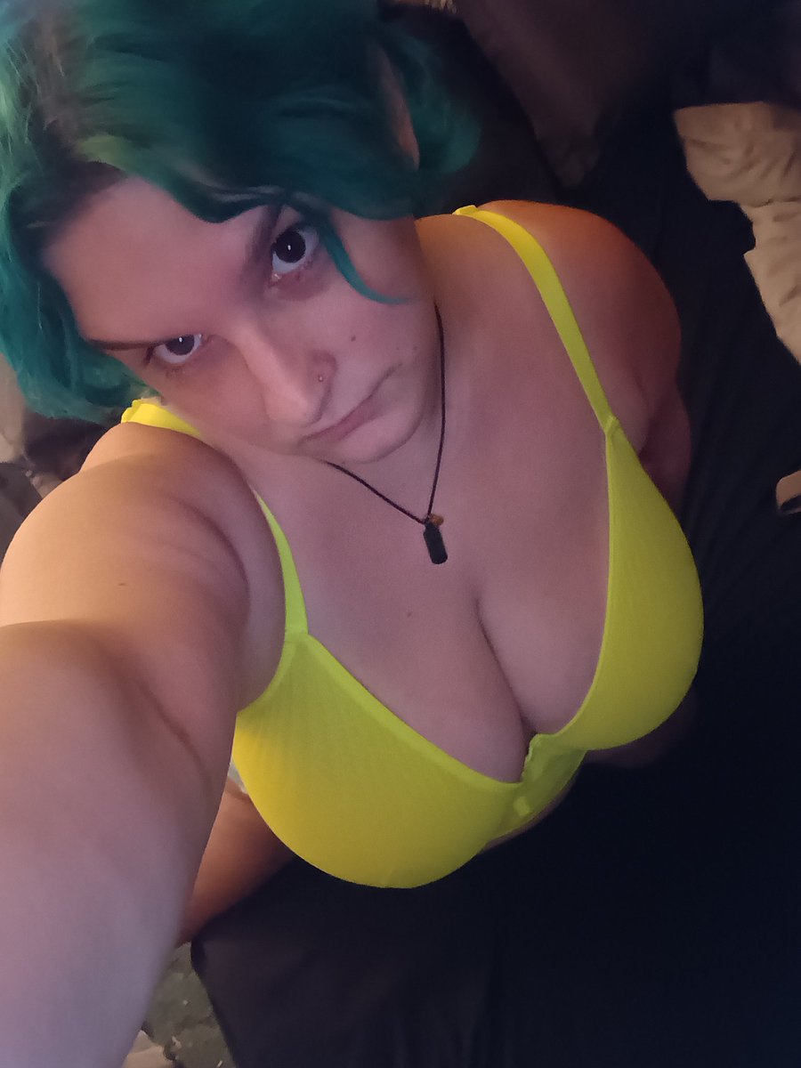 2589Elora's tweet photo. It fits, and it's from Wally world... What?!  #OF #ofgirl #OnlyFans #onlyfansgirl #bbw #followme  #linkinbio #bbwlove #girlswithglasses #thickthighssavelives #curvysexy #curvygirl https://t.co/x8PKeTWBiT