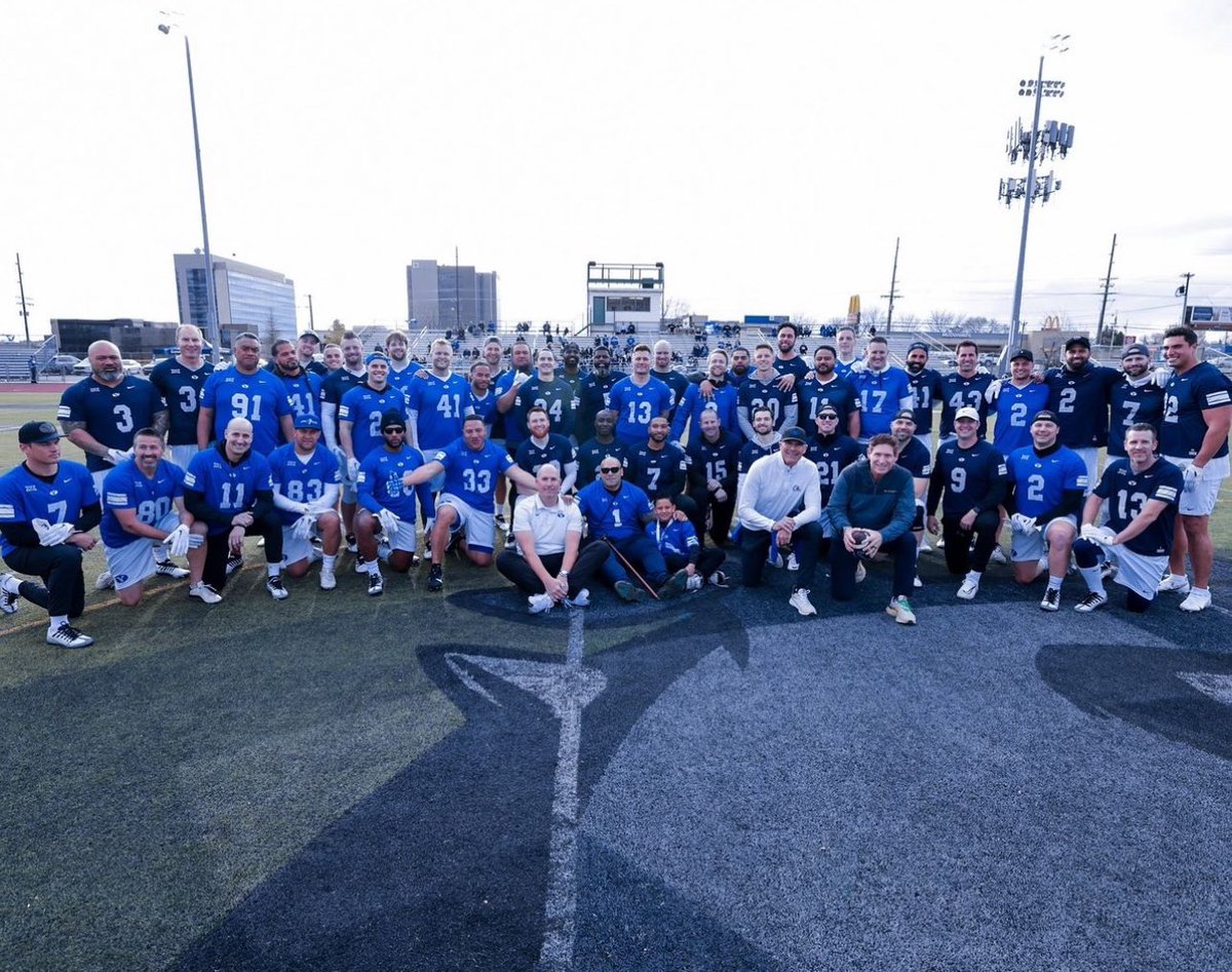 Amazing to go back to Provo for the @byufootball Alumni Game and have my family get to experience it with me. 10+ years since I had been back and four kids later 😂 Thank you @kalanifsitake and the rest of the crew for bringing me back!