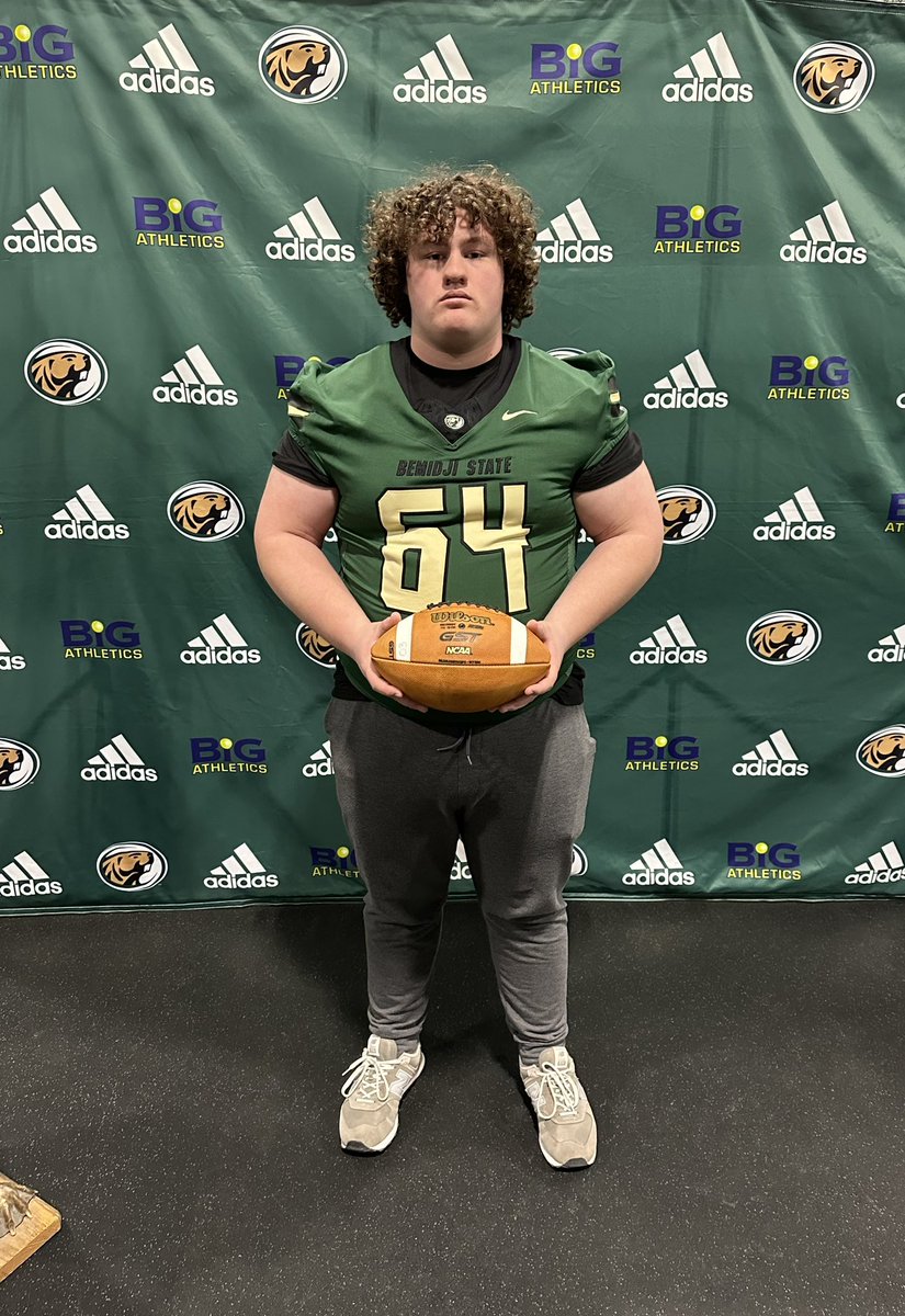 Christopher Eberhardt (@chris_eberh) on Twitter photo Had a great time <a href="/BSUBeaversFB/">Bemidji State Football</a> thank you <a href="/CoachNDavisOL/">Neal Davis</a> and <a href="/CoachBBartz/">Brady Bartz</a> !!
#GrindTheAxe Had a great time <a href="/BSUBeaversFB/">Bemidji State Football</a> thank you <a href="/CoachNDavisOL/">Neal Davis</a> and <a href="/CoachBBartz/">Brady Bartz</a> !!
#GrindTheAxe