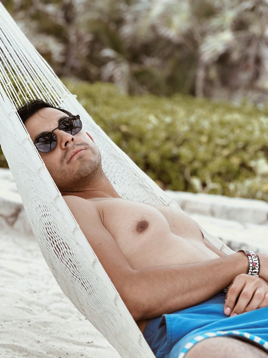 MarkoMendiolaS's tweet photo. ☀️✨

#beach #spring #tulum #riveramaya https://t.co/jkhHlmO3Em