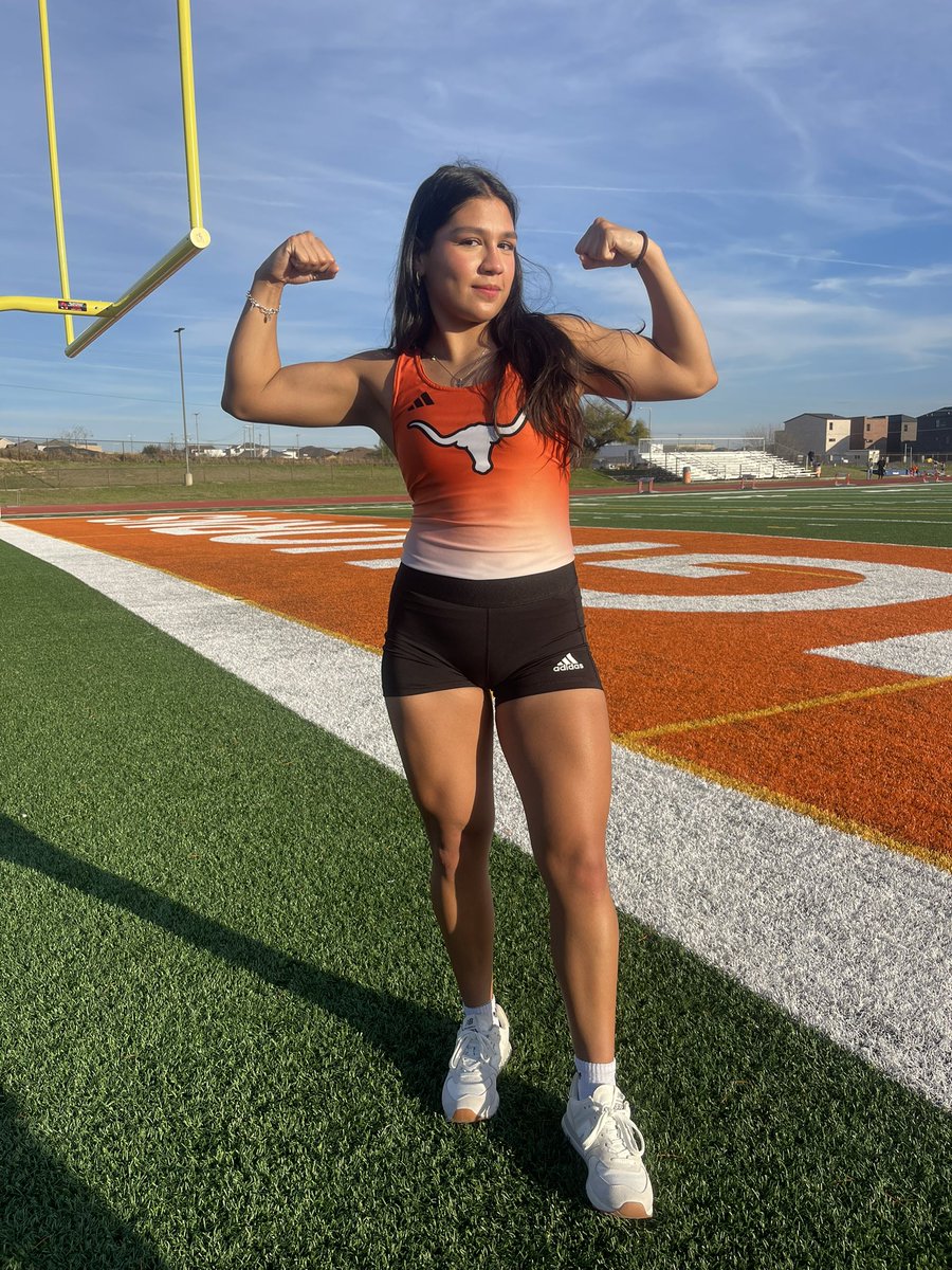 Coach Amy Mills-Villaseñor tweet media