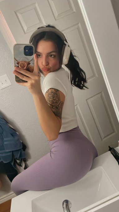 😗✌🏼 https://t.co/zrj3phBBwd