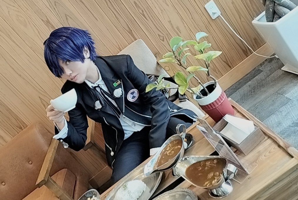 fuku2412's tweet image. （コスプレ）ペルソナ3 主人公
カフェみなづき☕️さんのカレー凄く美味しかった✨
この味で、セットで大盛りで
1000円いかないとか
近所に住んでたら確実に常連になってた！

またの機会に☺️

#すぷかに　#2CO2