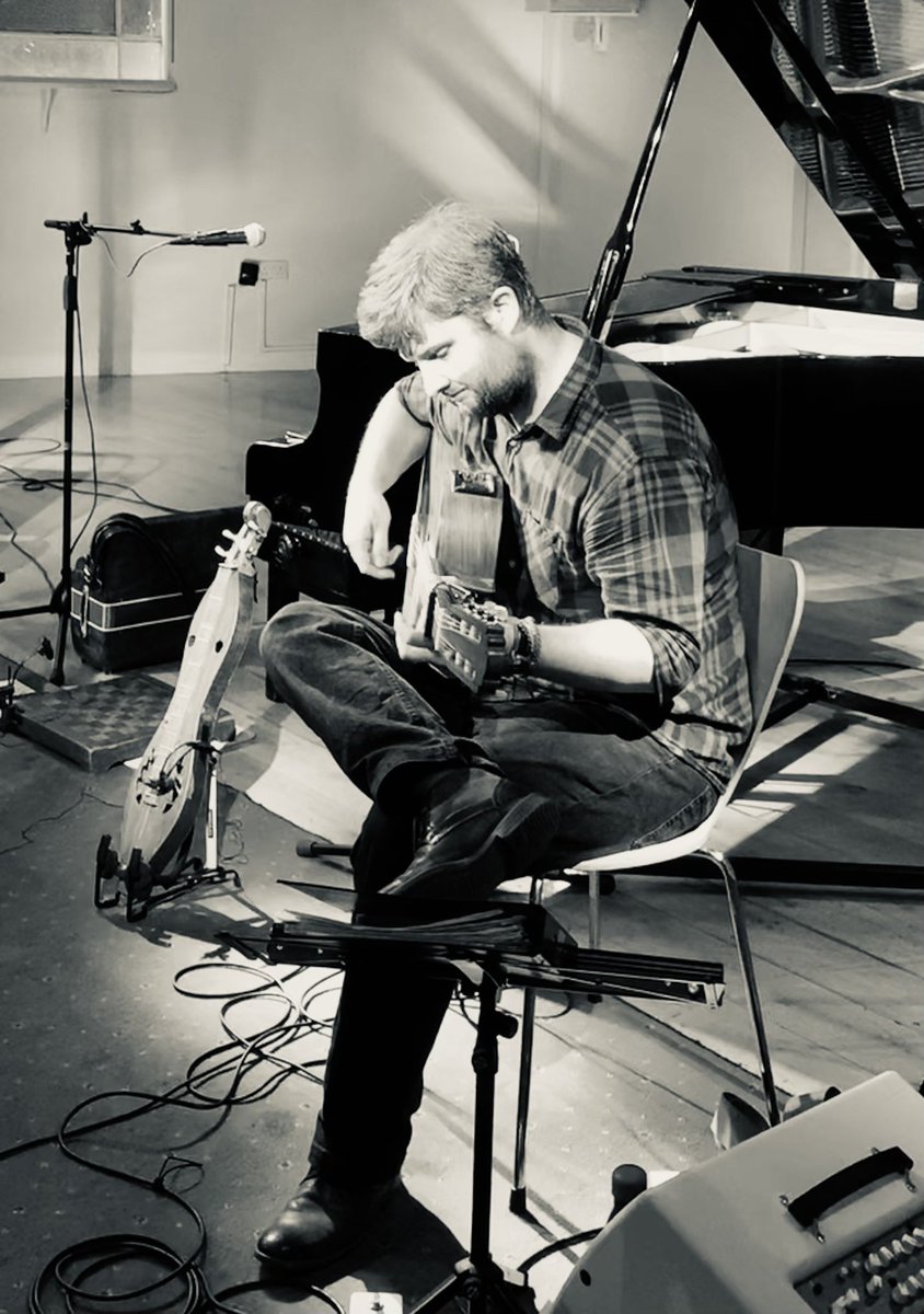 Folky Owls Artists tweet media