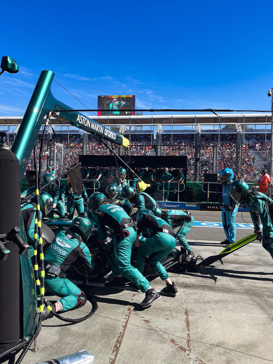 Fernando pits under the VSC, takes on a set of Medium tyres and is back out in P5. 👊

#AusGP