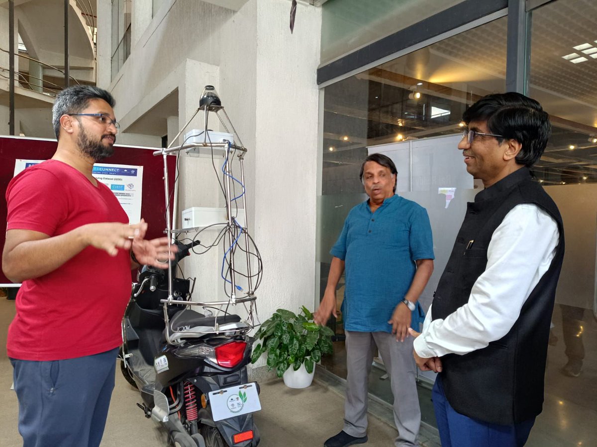 karandi65's tweet photo. The iHub-Data @iiit_hyderabad , set up with support from the @IndiaDST, has been nurturing many innovative technologies.

iRASTE in Nagpur is India's first initiative to integrate #AI for road safety, along with a GenAI-based driving simulator, to reduce the chances of road fatalities in scenarios specific to driving in India.

The hub works on healthcare and mobility and has developed an #AI-based early oral #cancer screening, and a live dashboard to identify genomic hotspots. An oral cancer app has been developed that is now being used in the field as a pre-screening tool in rural parts of Northeast India, where it has benefited more than 3,500 individuals, in partnership with @Bioconlimited  and Vishnu Dental College.

Another significant milestone is the IDEA Lab that I inaugurated during my short visit, which can facilitate translational research in the fields of healthcare, mobility, and data foundation. A total of 52 India-specific datasets covering smart mobility, healthcare, and smart city buildings' IoT are available on the data foundation platform. This unique data collection is available for R&D and startups to build new data-driven solutions. They are also creating the largest collection of India Pathology Data (IPD) and Cardiovascular Data (CVD).