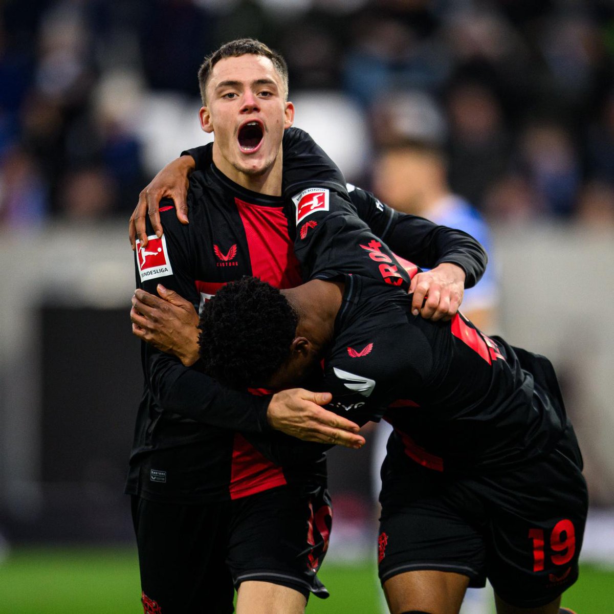bayer04_es's tweet photo. ⚫️🔴 Internacionales:
🇩🇪 #Wirtz anotó su primer gol con @DFB_Team . #Andrich y #Tah jugaron 90 minutos.
🇨🇭#Xhaka jugó 90’ en el empate 0-0 de @nati_sfv_asf .
🇧🇪 #Monamay venció a Lituania 2-0,
🇭🇷 #Stanisic y 🇨🇮 @OdilonKossounou no tuvieron actividad.
#InternationalWerkself https://t.co/ZFGHJ1zE7h