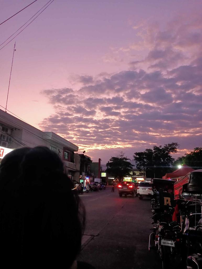 heezy0ri's tweet photo. ang ganda (mo) https://t.co/vZbIDNu3uY