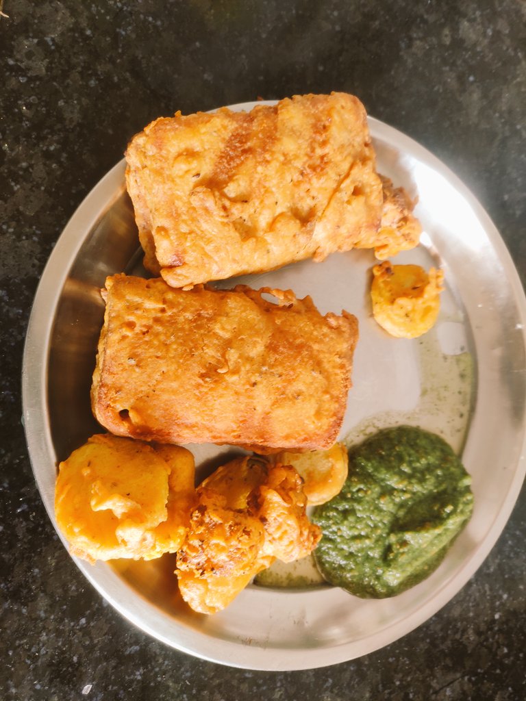 sanjubalaut's tweet image. Holi Special🥳🥳
Pakode made by myself 🧑🏻‍🍳

#HappyHoli
#happyholi2024
#pakode