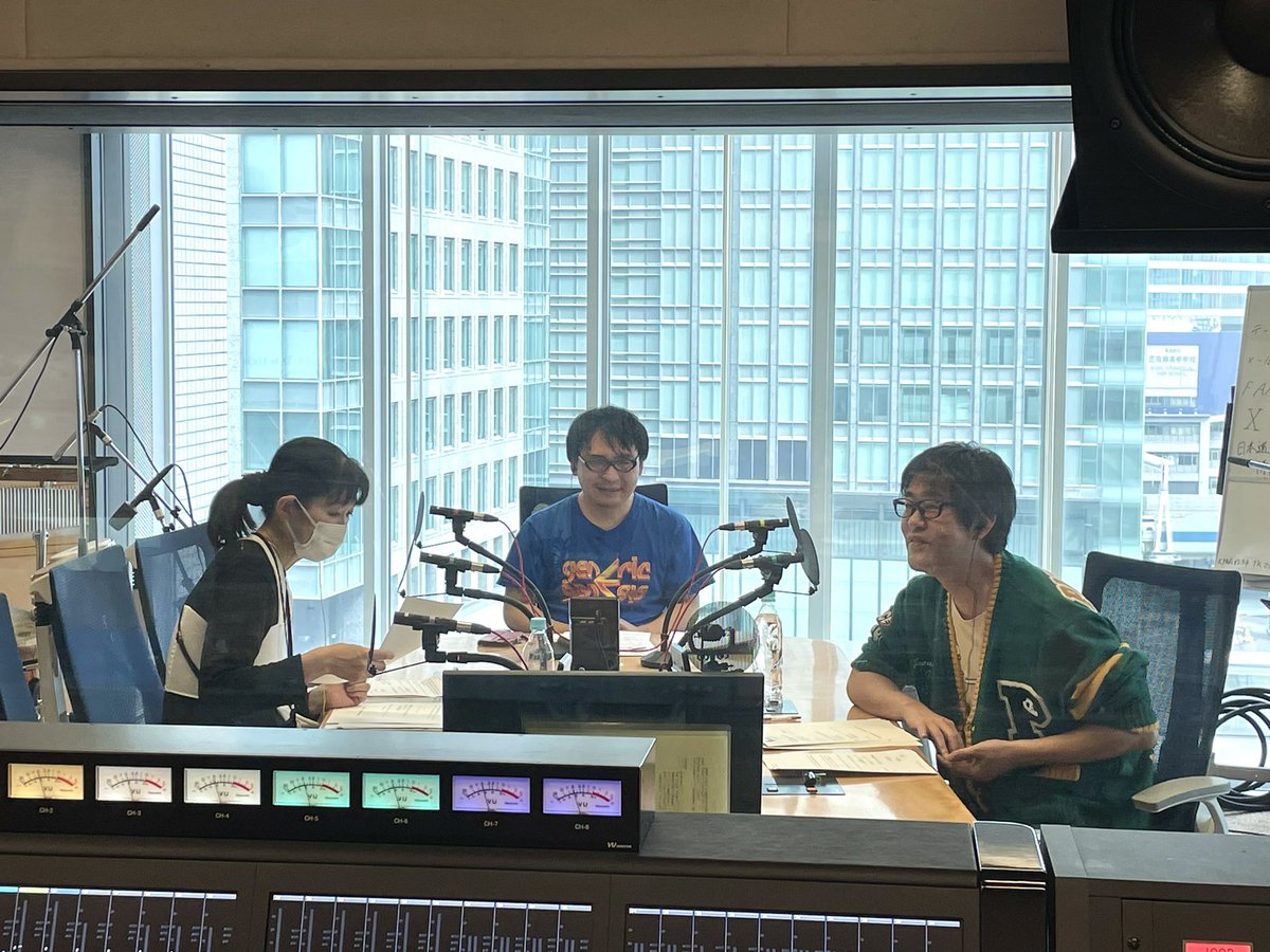 himabotamochi's tweet photo. 最終回のヒマぼた始まりました！！

#鷲崎もち #鷲崎健 #鈴木純子 #radiko #joqr #文化放送 https://t.co/iDSTXXzZ5h