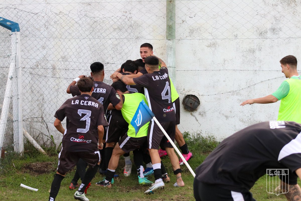 FutbolPalo's tweet photo. #PromocionalAmateur - Fecha 5
#EvertonLP (Tomás Pezza) 1-1 #Barrancas (Lucas Vila)
#Provincial 0-1 #EstrellaB (Brandon Morales) https://t.co/xixK5bFFh4