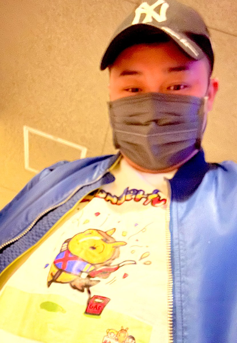 fuzakefactory's tweet photo. 新作ゲットしてくれた方
届いたよ〜😋‼️
と、嬉しい報告沢山きてます☺️
身体が大きいので皆さんと同じ服を着れる喜びが凄いです笑　
（僕はXXLを着てます）

いつもありがとう　ンダホ🐴
https://t.co/91bsVJN6KI https://t.co/8Do7d4LE5h