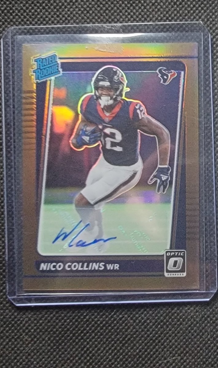SlobbyH's tweet image. Nico Collins Optic Bronze Rated Rookie Auto - $35 shipped OBO

Xavier Worthy Sage Blue Ink Auto - $25 shipped OBO

RTs or tags appreciated!