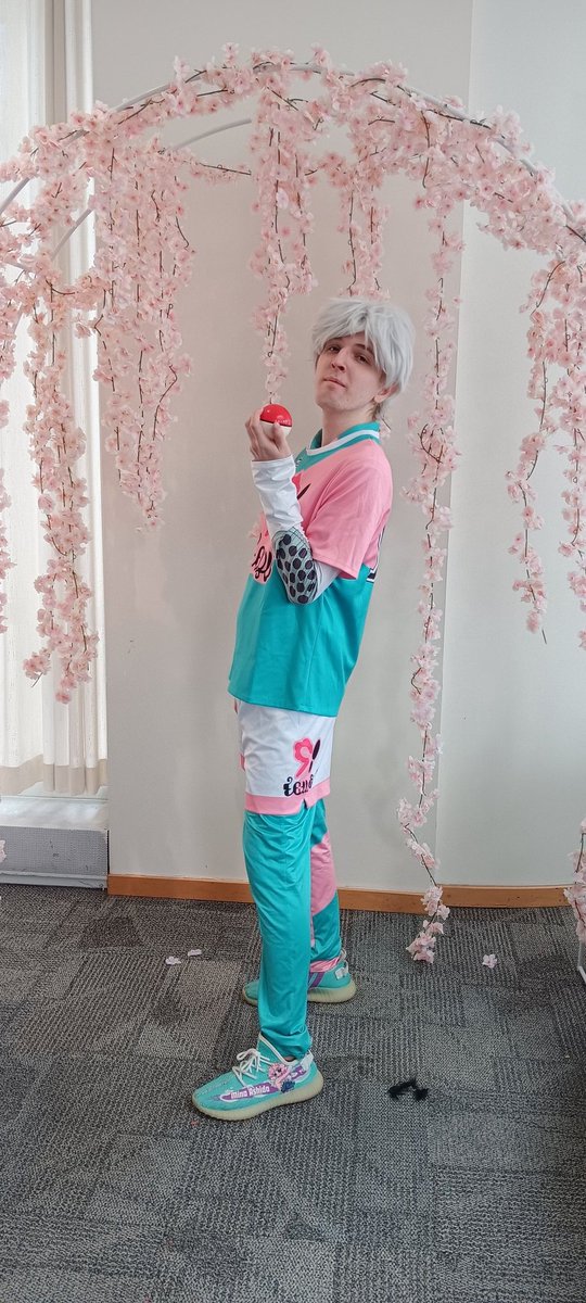 ItsLunaForever's tweet photo. Oh yeah i forgot to post the images but i cosplayed as Bede for a last minute trip to #ScottyCon :] 
Lowkey one of the most fun cons ive been to in so long regardless of it being the smallest ive been to. Great vibes!!! https://t.co/1LPv2Dlzef