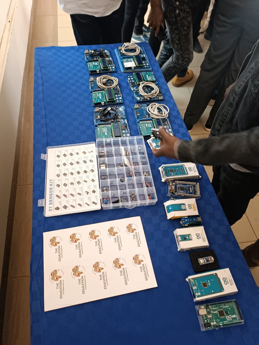 ItechclubZetech's tweet image. Arduino Day 2024 event was a huge success. We had industry experts sharing their insights on innovation and entrepreneurship.
We thank everyone who attended the event!
#Arduinoday @arduino @ZetechUni