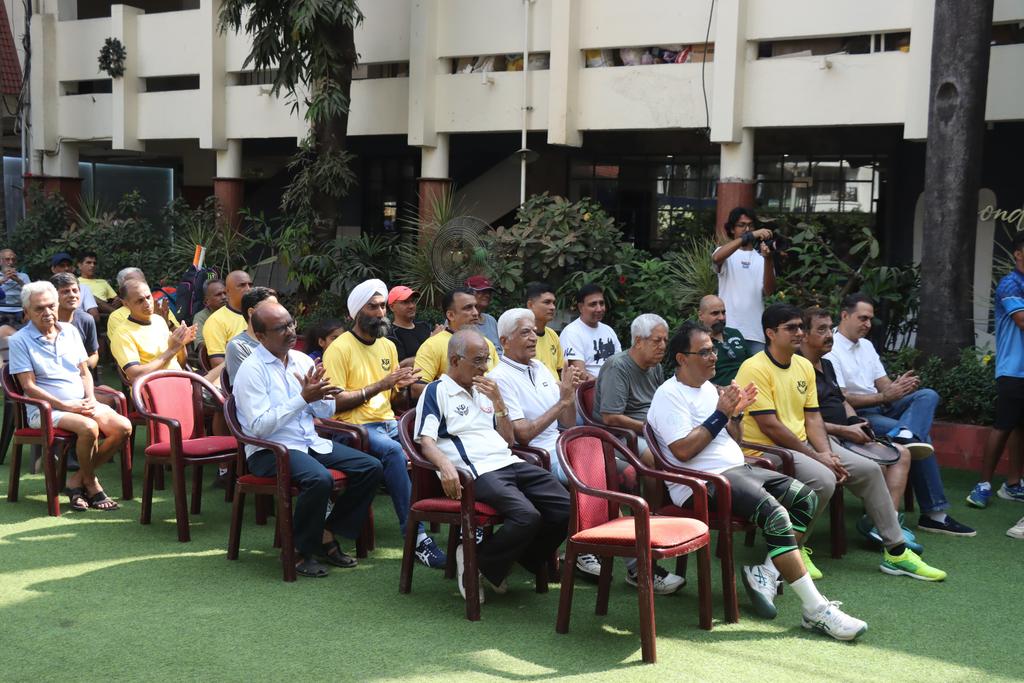 Felicitated the winning team for bagging the 1st time title – ‘All Maharashtra Inter Club Tennis Tournament’ organized at Khar Gymkhana. Congratulations to the winners and to all the players for putting up exciting matches and great sportsmanship on display.

 'ऑल महाराष्ट्र इंटर