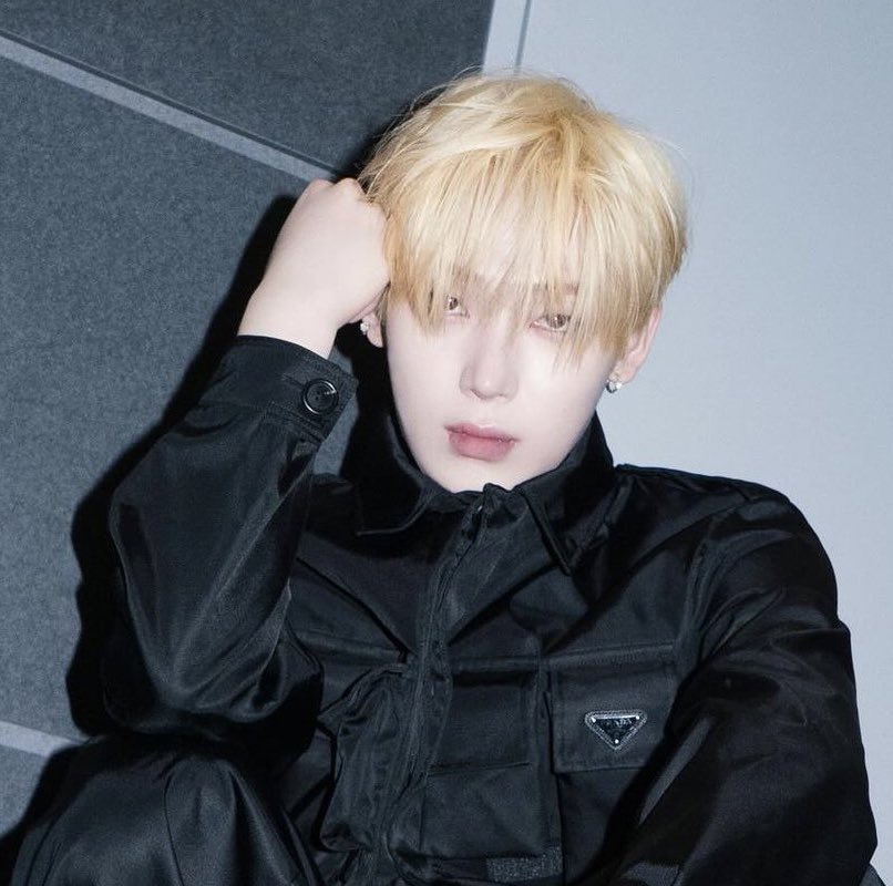 silentstarsnk2's tweet image. SUNOO IN HIS SHION ERA!! They didn’t cut his hair bcs they will do shion curls on him WE WON’T SURVIVE THIS COMEBACK DON’T EVEN THINK YOU WILL BCS YOU WON’T