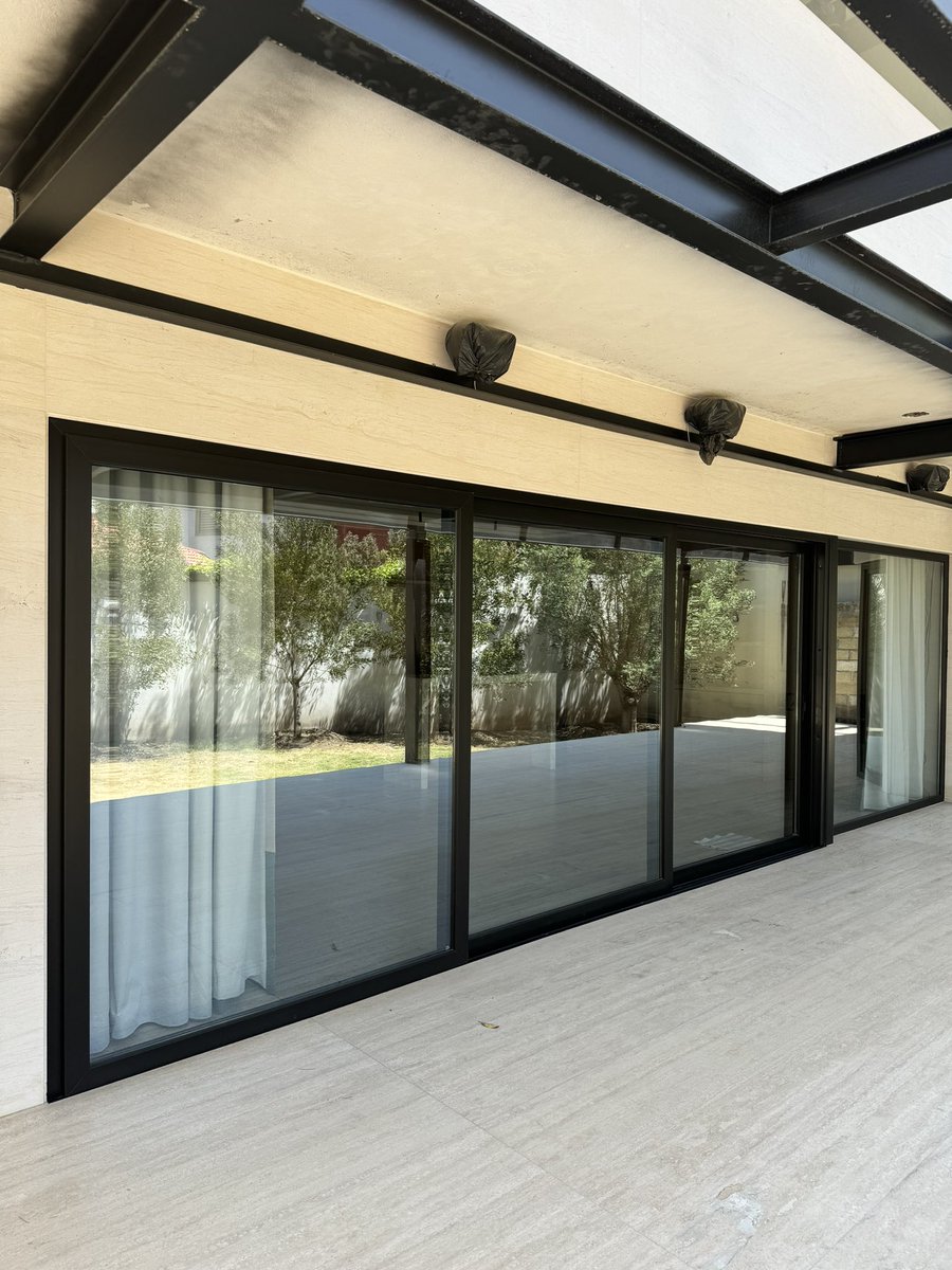 CrisvisaC's tweet photo. Ventanas de PVC Rehau por #crisvisanaucalpan https://t.co/GnlQKp0ioM