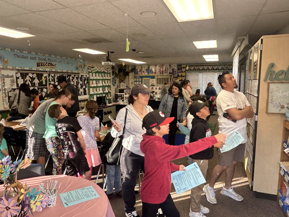 PricePanthers's tweet image. Open House '24 was a huge success. We showcased our creativity, innovation, leadership &amp;amp; learning. Seeing our community actively engage by scanning QR codes to explore students' year-long work brought joy and excitement. There was a sense of pride &amp;amp; connection among all visitors.